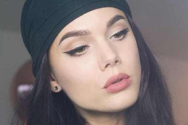 Comment façonner magnifiquement les sourcils