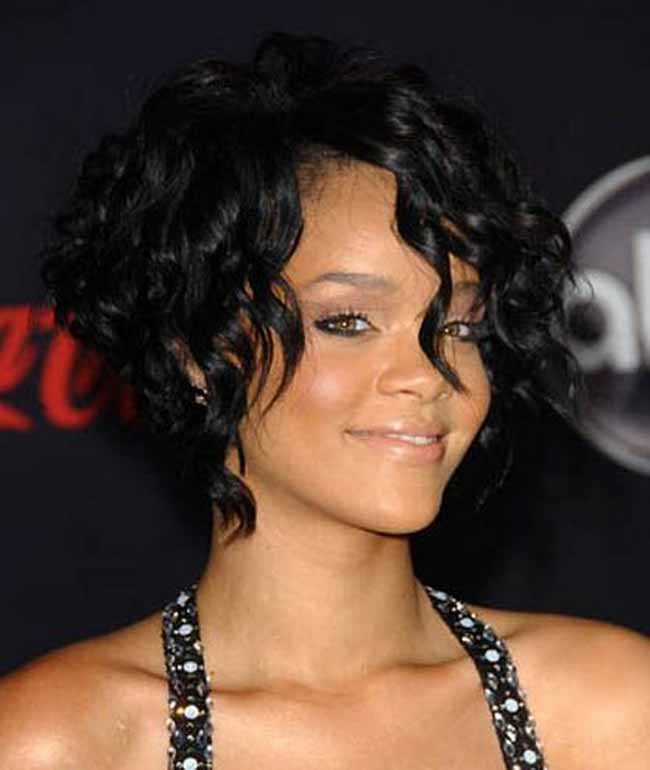 Bob convient à beaucoup de femmes Bob avec une frange