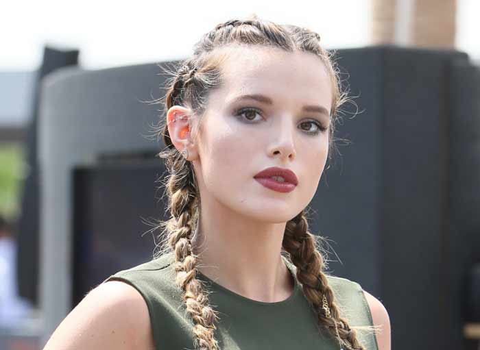 Rouge à lèvres foncé tendance 2026