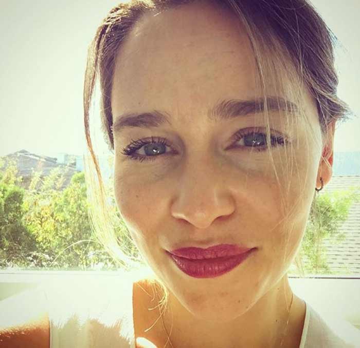 Sourcils d'Emilia Clarke