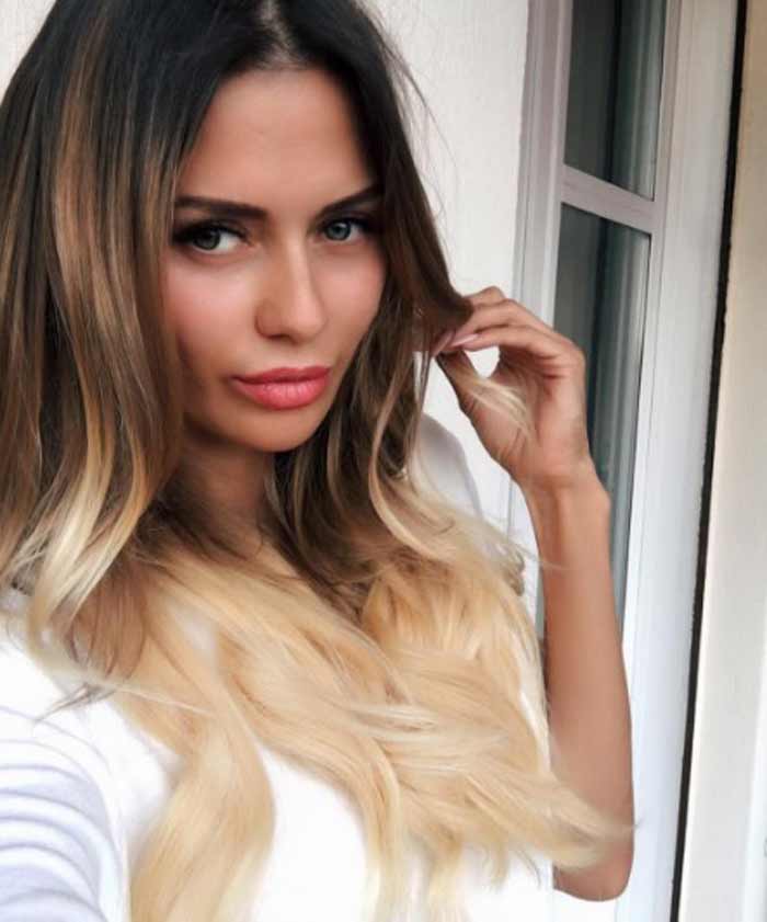 Couleur de cheveux précédente Bonya