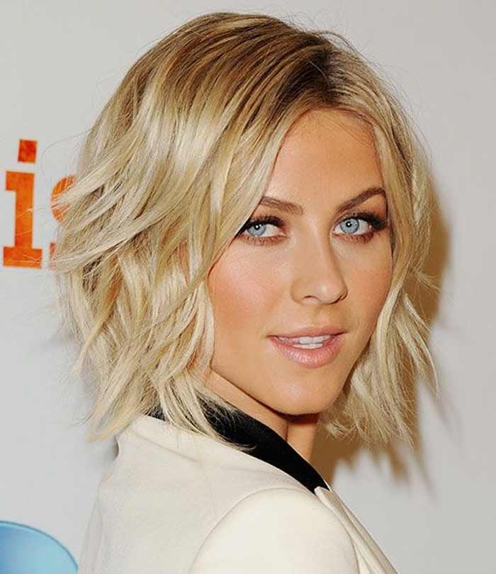 Caret sur une structure de cheveux ondulés