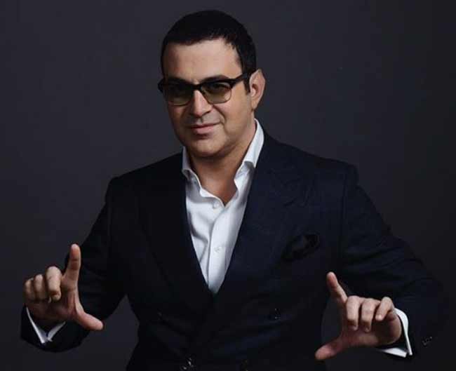 Garik avec une nouvelle coiffure