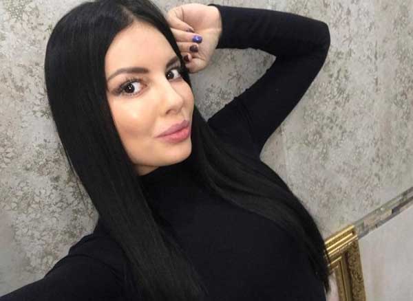 Nelly Ermolaeva sans frange