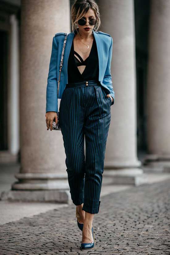 Pantalons et talons aiguilles