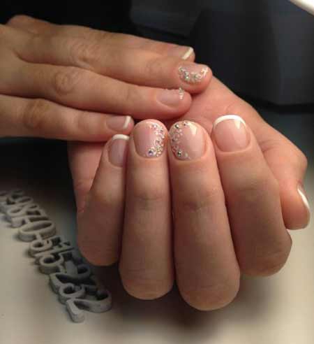 La deuxième option avec des strass