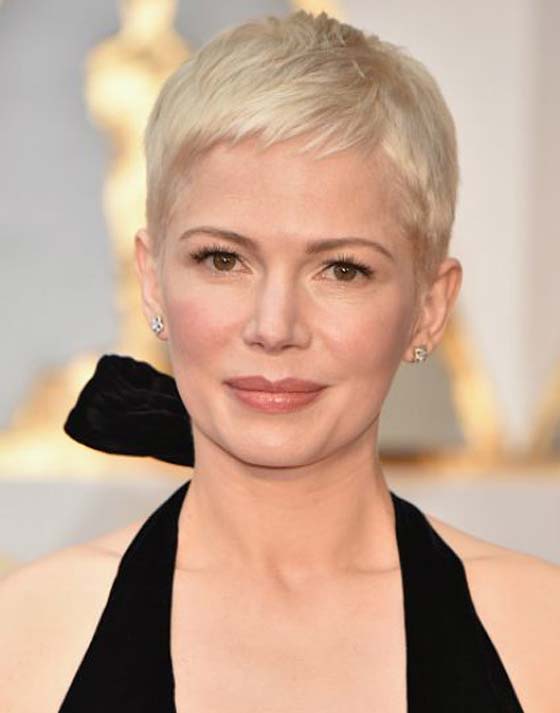 Michelle Williams Oscars 2026 Coupe de cheveux Pixie