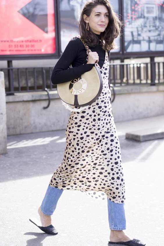 Robe avec un pantalon comment porter