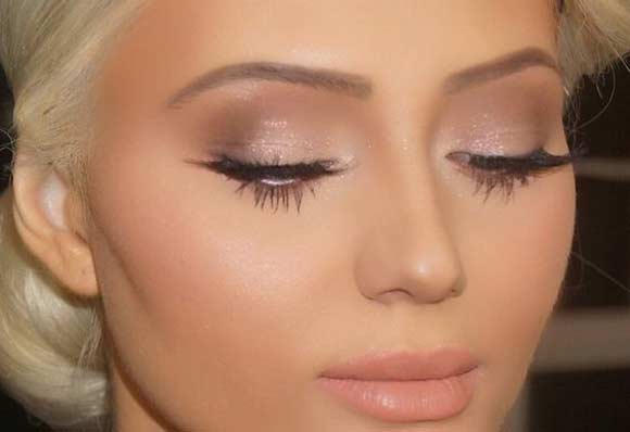 Erreurs de mise en forme des sourcils qui vous font paraître 2-3 ans plus vieux