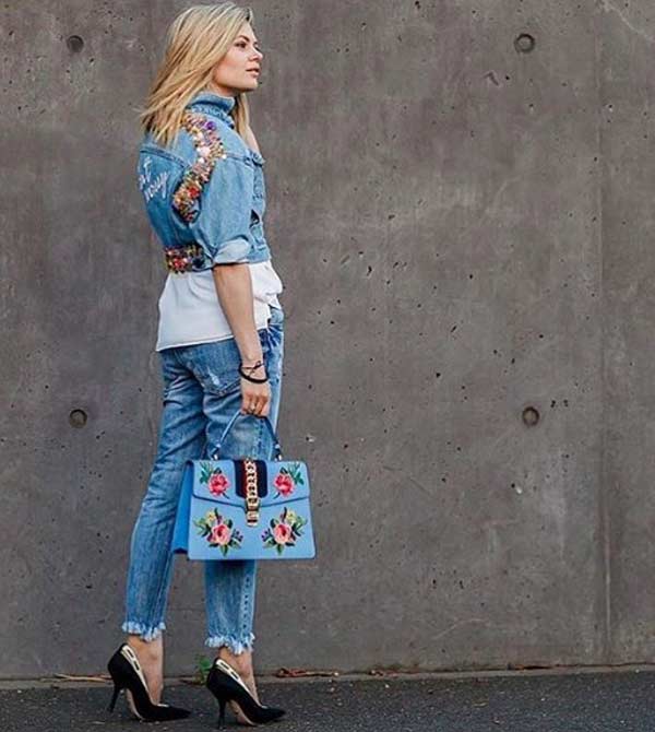 Denim avec broderie fleurs