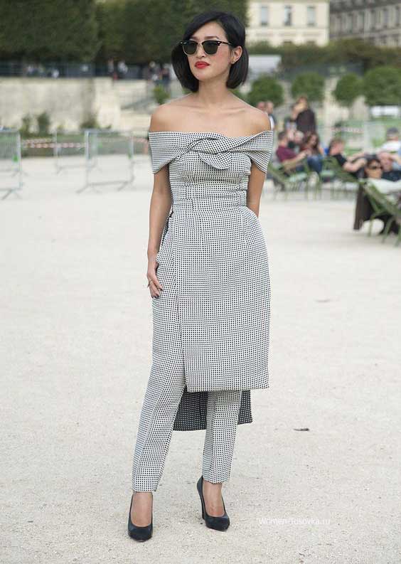 Costume deux pièces à épaules dénudées