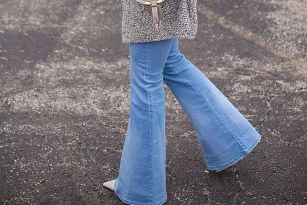 Jean évasé avec quoi porter