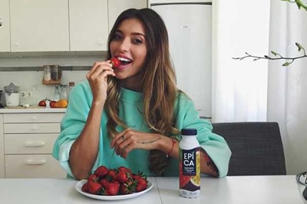 Regina avant coloration