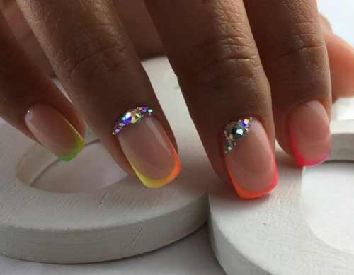 Veste colorée avec strass