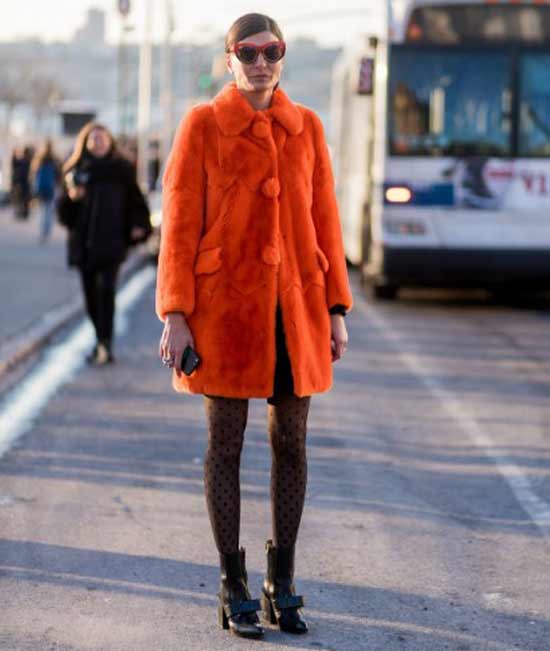 Manteau de fourrure orange