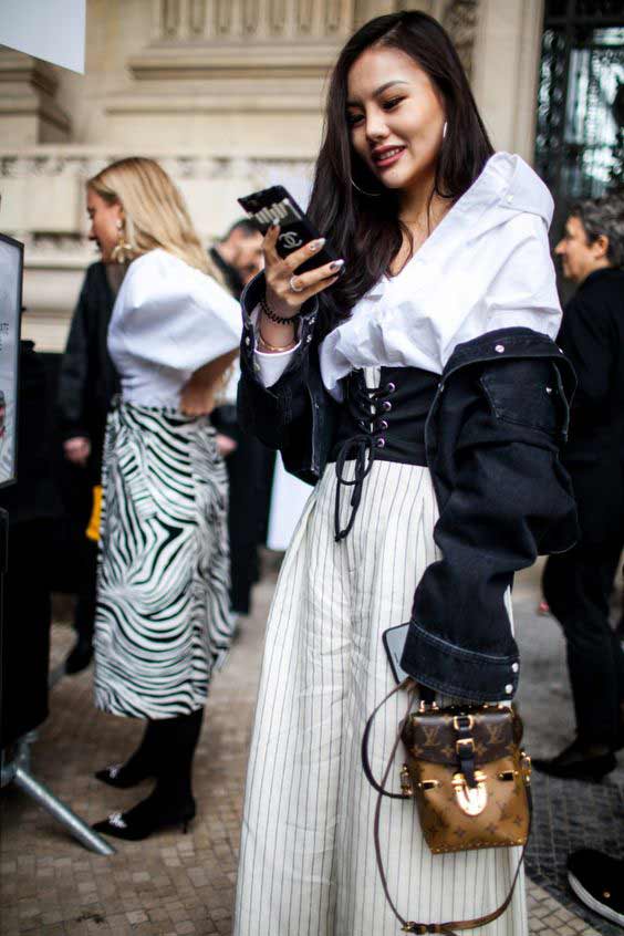 Vêtements cousus ensemble