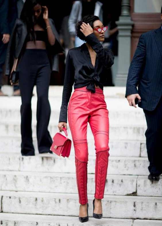 Comment faire un nœud sur une chemise tendance, exemple