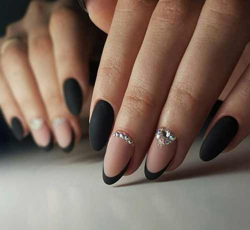 Belle veste noire avec strass