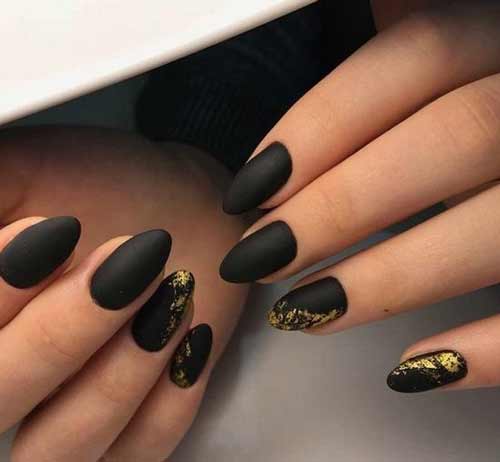 Noir mat avec de l'or