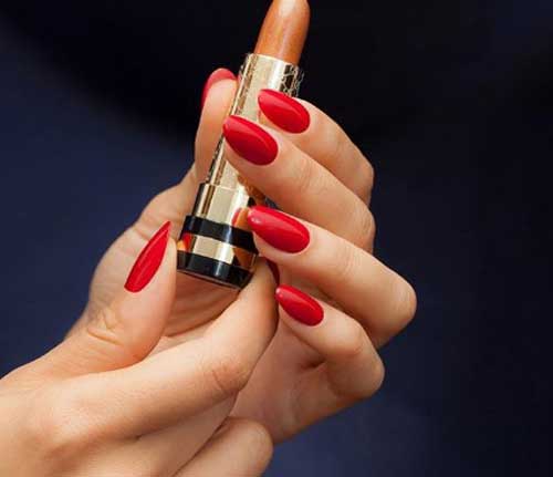 5 signes de manucure à la mode printemps été 2026