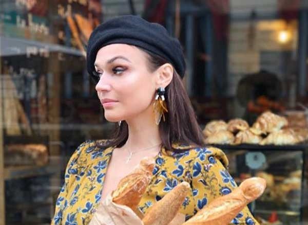 Comme une vraie Française : les fans ont aimé l'image d'Alena Vodonaeva, photo 2