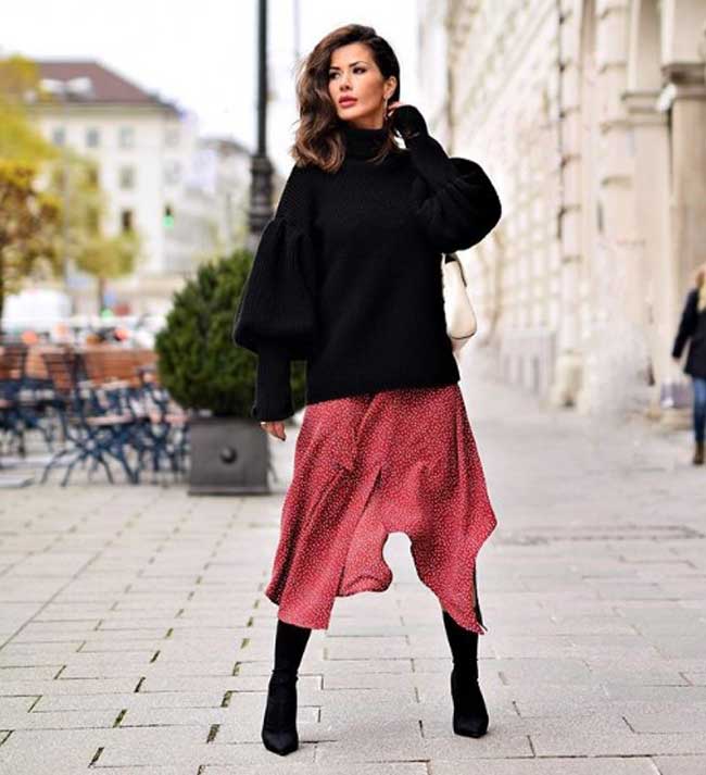 Un pull surdimensionné vous aidera à paraître plus jeune