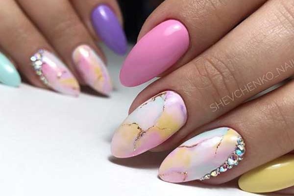 Idées de manucure délicates