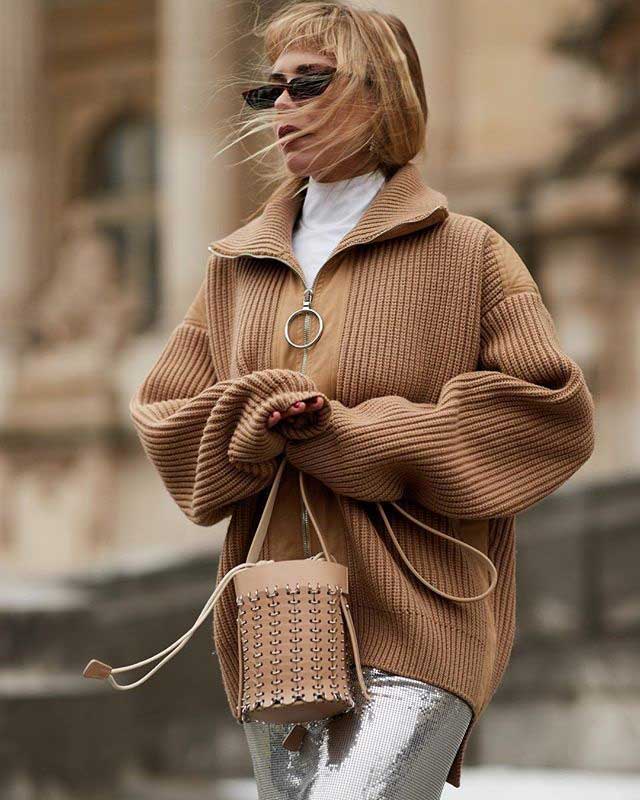 Jupe argentée à la mode en 2026