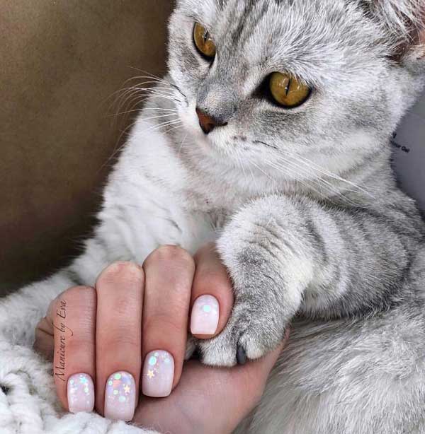 Conception d'ongles courts avec kamifubuki