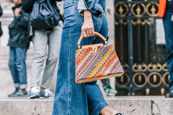 Les styles et modèles de jeans évasés les plus en vogue 2026