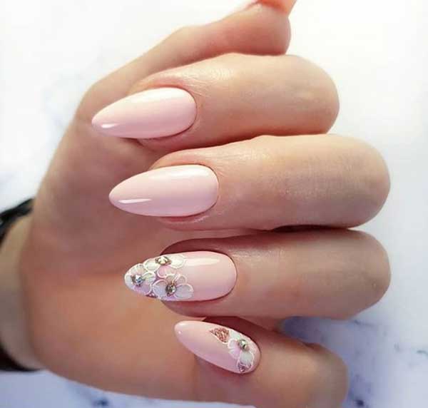 Rose poudré et fleurs