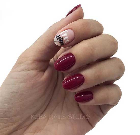 Lettrage sur les ongles