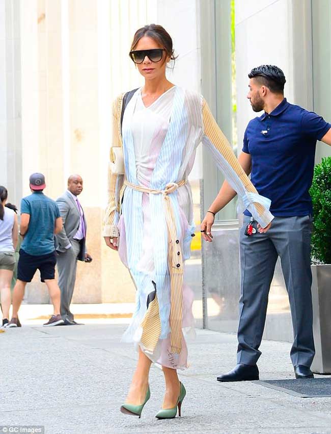 Look d'été Victoria Beckham 2026