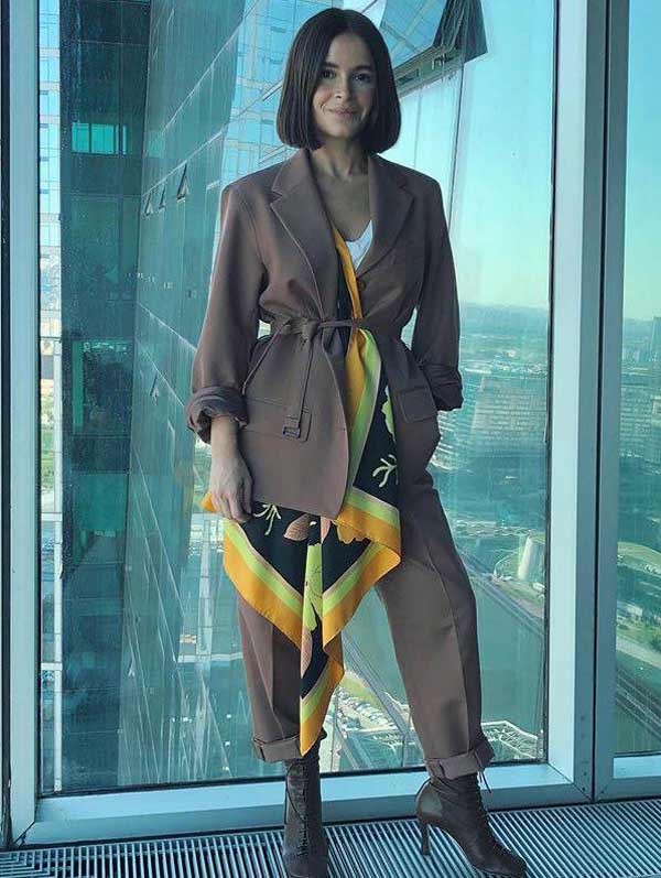 Règles de mode pour un foulard autour du cou