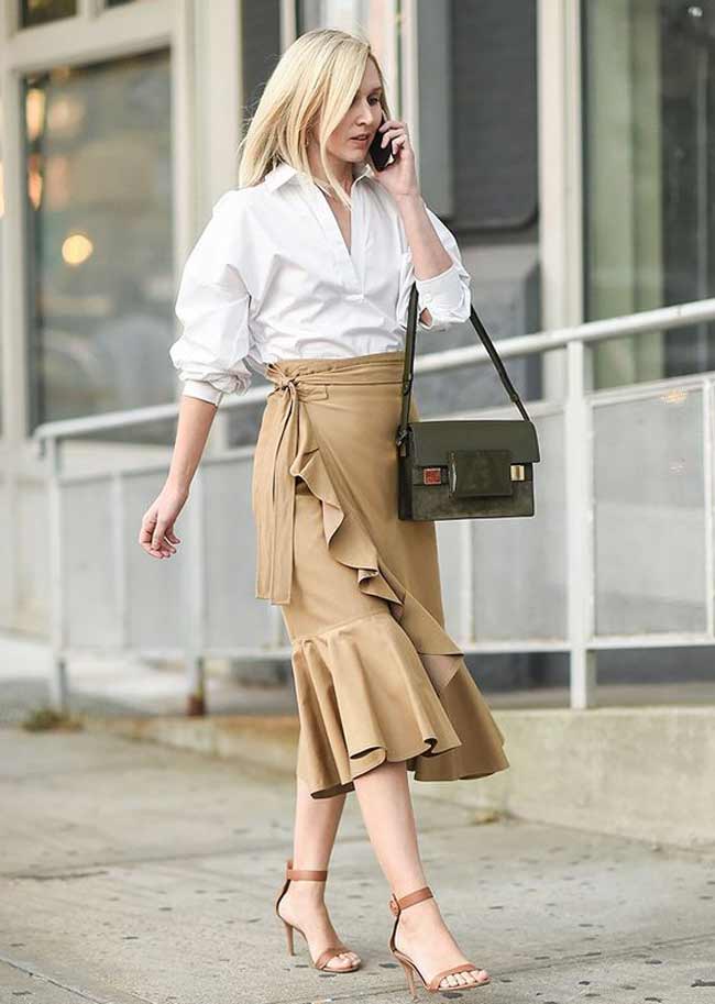 Comment porter une jupe midi beige