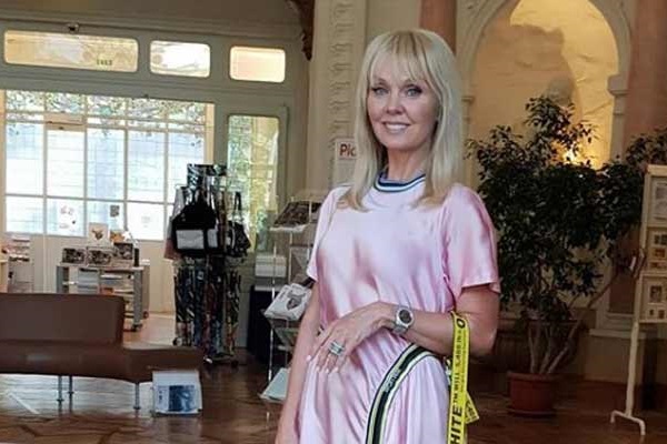 La nouvelle image de Valeria - le style de la chanteuse