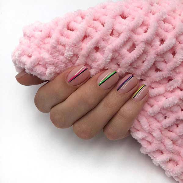 Conception géométrique pour ongles courts