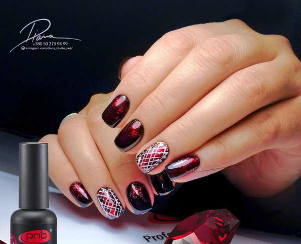 Teinte intense et design géométrique