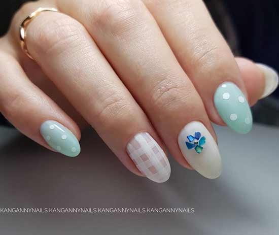 Cage blanche - Manucure du Nouvel An 2026