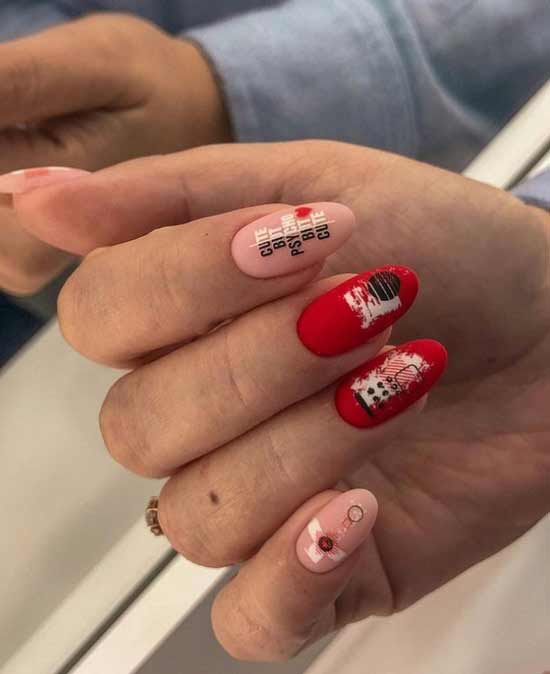 Lettrage et coeurs sur les ongles