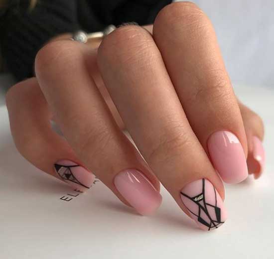 Les designs d'ongles les plus en vogue pour les ongles courts 2025-2026: le minimalisme photo