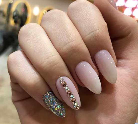Manucure dorée: belles idées de design