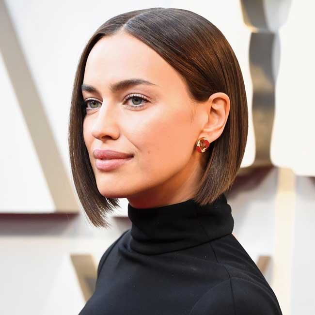 Irina Shayk et Charlize Theron : les coupes de cheveux les plus réussies aux Oscars 2026