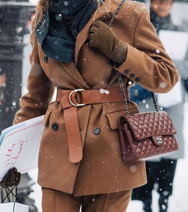 Couleur marron dans les images de vêtements