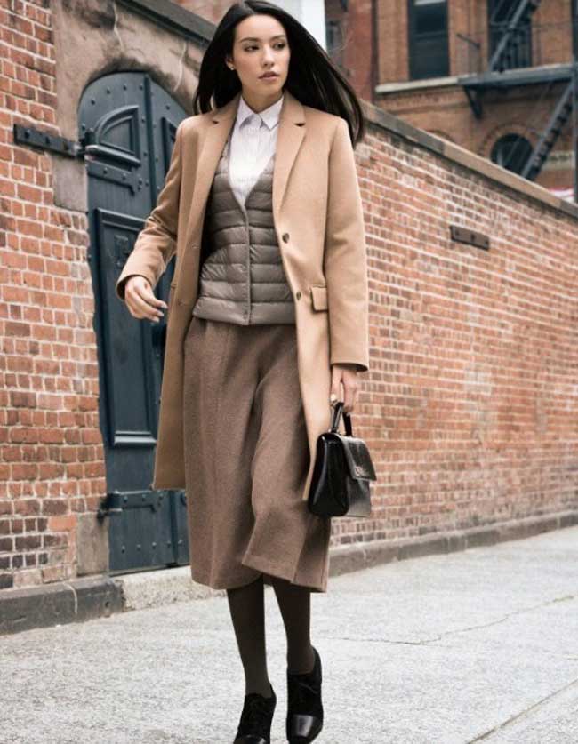 Couleur marron dans les vêtements tendance 2026 : les meilleurs looks et combinaisons