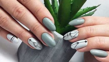 Forme d'ongle de manucure au bureau