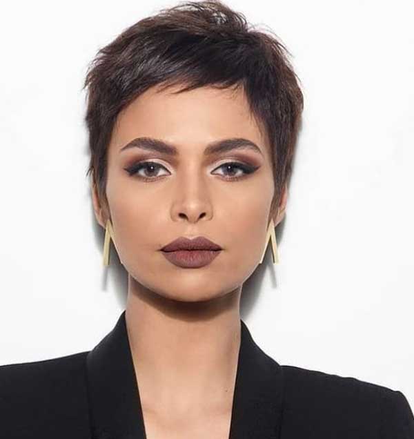 Frange courte à la mode 2026