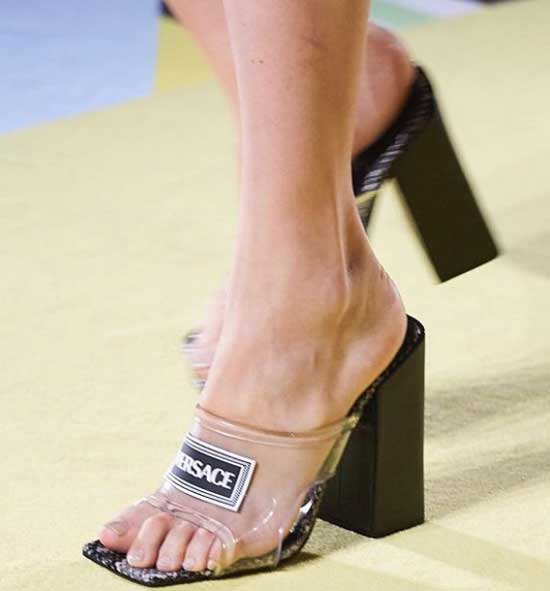 Sandales transparentes 2026 Versace