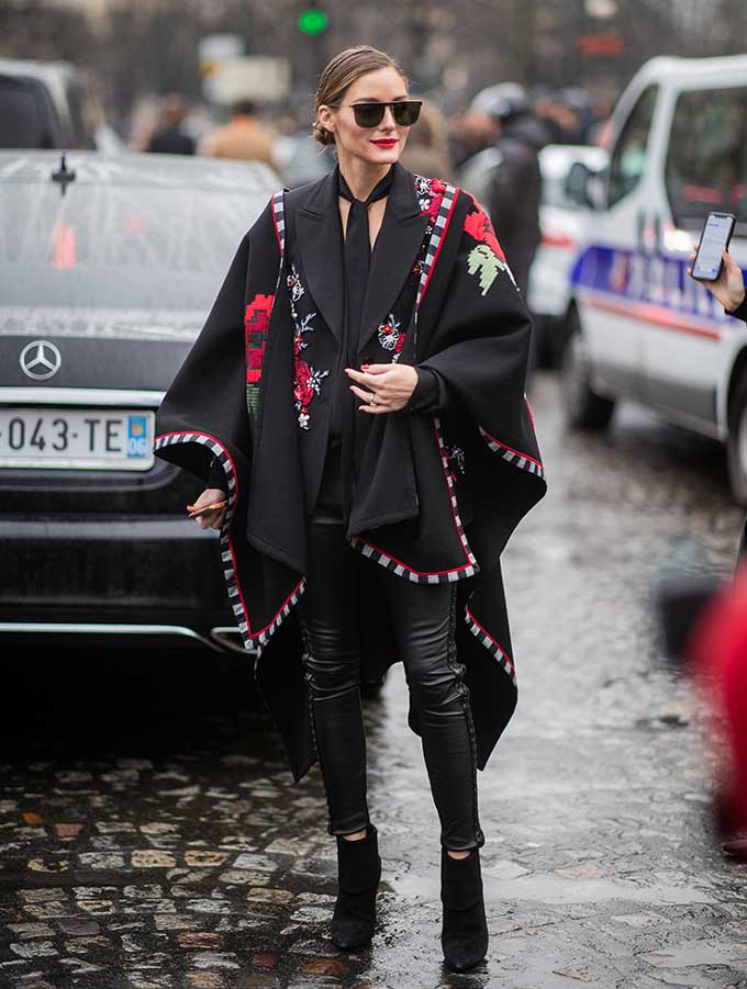 Olivia Palermo dans le manteau le plus en vogue du printemps 2026