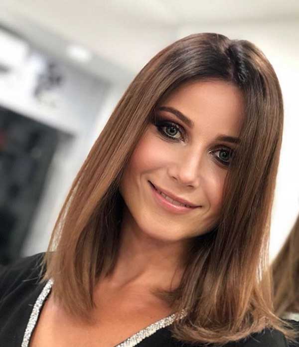 Coupes de cheveux réelles après 40 ans - longueur moyenne